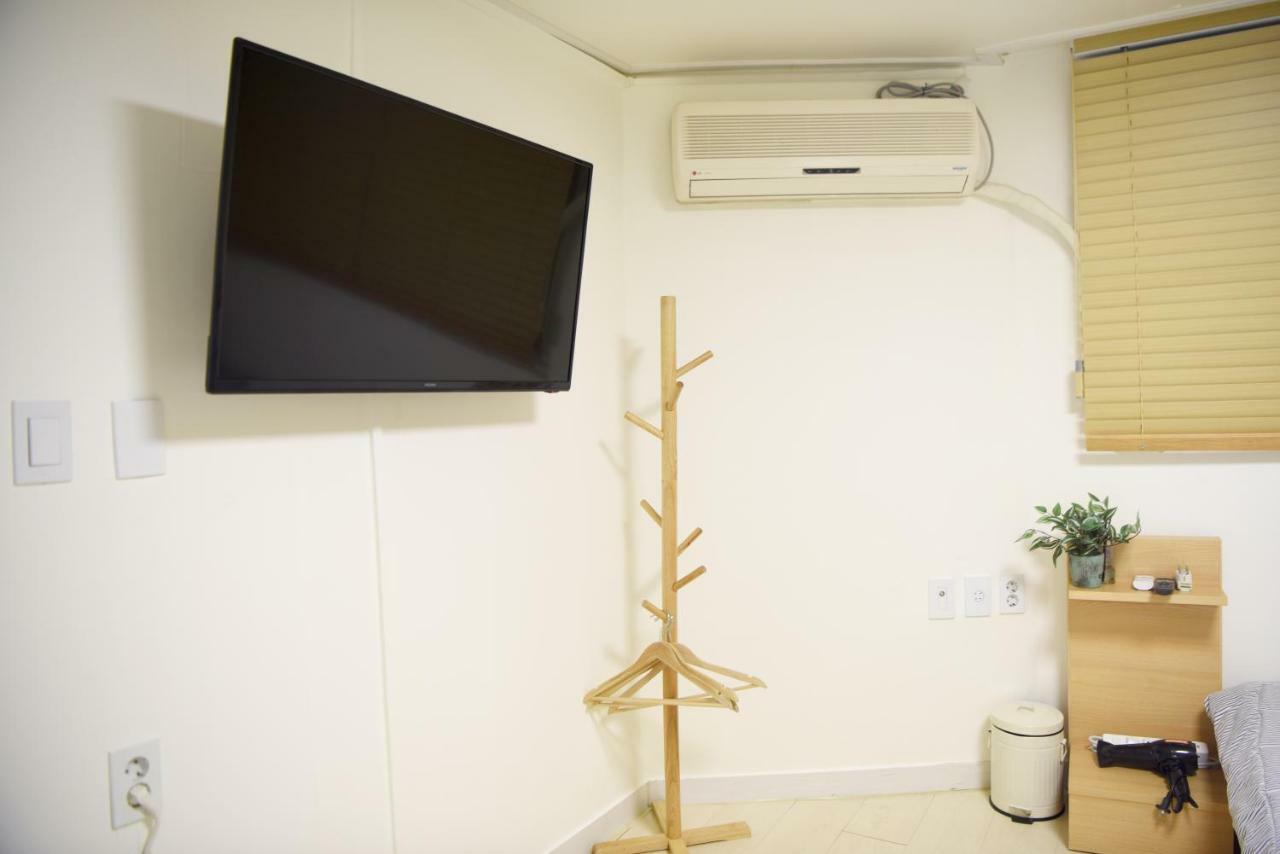 Jw Stay In Hongdae Сеул Экстерьер фото