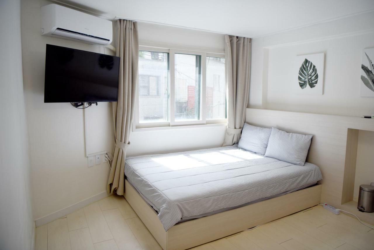 Jw Stay In Hongdae Сеул Экстерьер фото